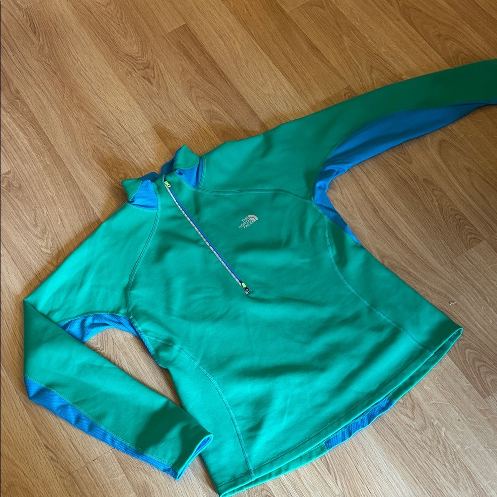 The North Face Greenand Blue Half-Zip Pullover running gear